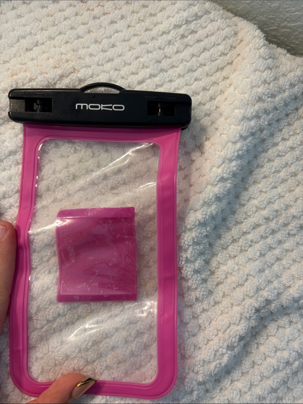 Pink Waterproof Phone Pouch - Universal Protection